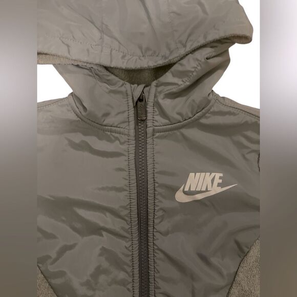 Nike Girls Gray Fleece Jacket - Picture 3 of 6